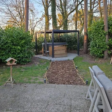 Holiday home In Rustgevende Omgeving Inclusief Jacuzzi *