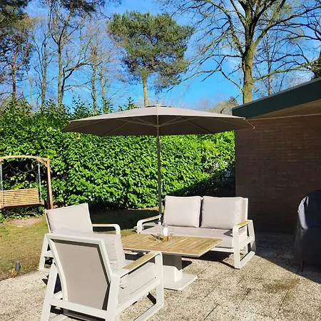 In Rustgevende Omgeving Inclusief Jacuzzi